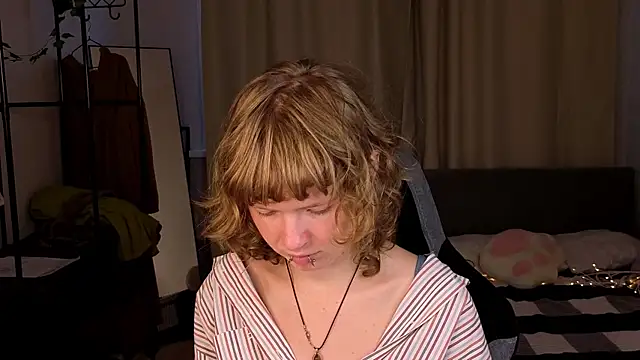 VioletDesiree webcam