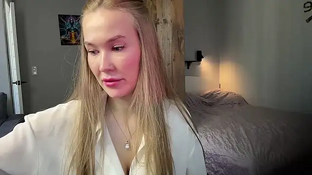 LustfulDiana webcam