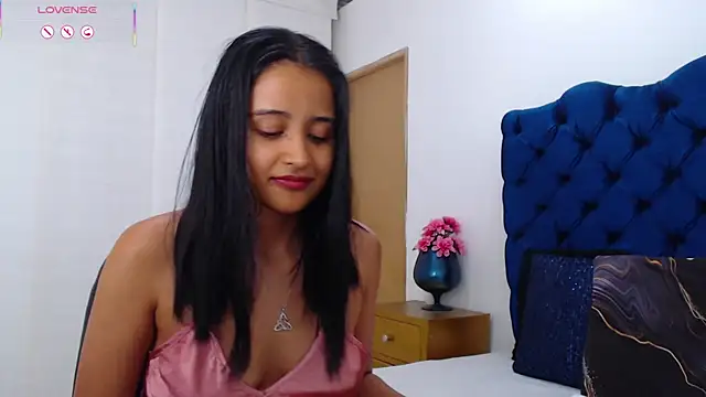 Lili666_ webcam
