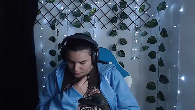 Nika_1_ webcam