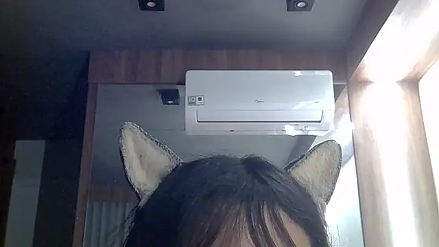 SkinnyKitten webcam