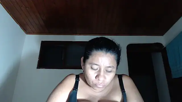 adrixxx38 webcam