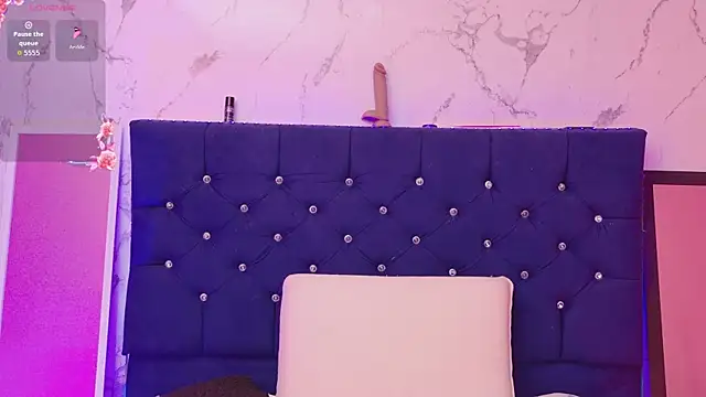 Dakotaa_Johnson webcam