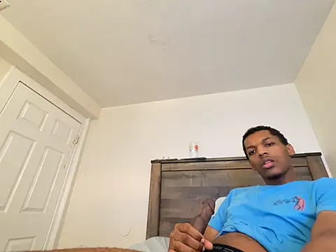 zeeeky_33deep - Zeeeky_33deep's free webcam - UK Sex Cams