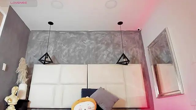 sofia_clauss_ - Sofia_Clauss_'s free webcam - UK Sex Cams