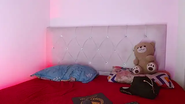 Angel_foxc13 webcam