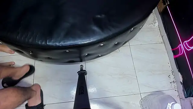 miacam-hot webcam