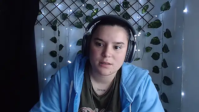 Nika_1_ webcam