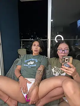 Alice_surprise webcam
