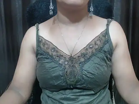 Kudi_Kiyara webcam