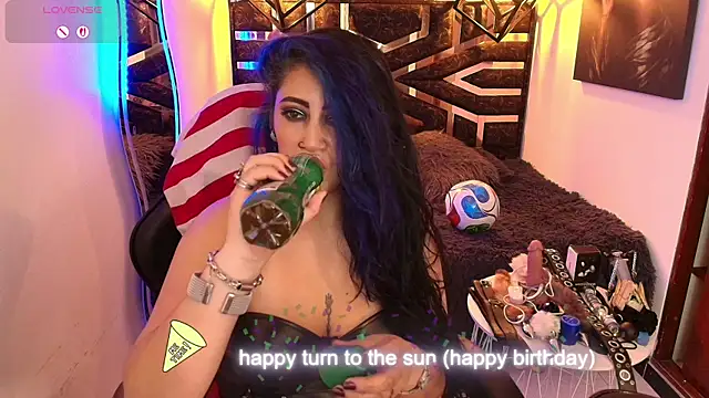 scarleth_blue webcam