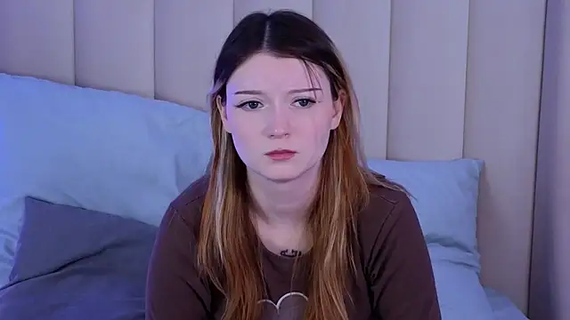 AlyssFrost webcam