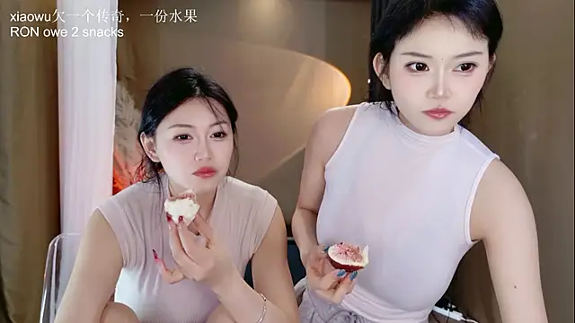 Banana-Milk69 webcam