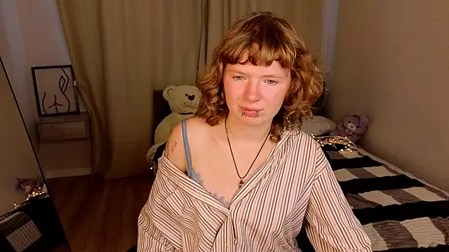 VioletDesiree webcam