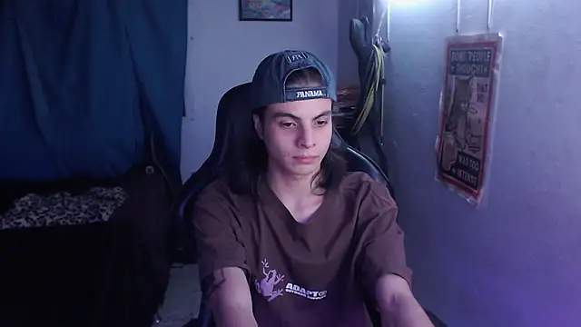 Elastic_Fantasy webcam