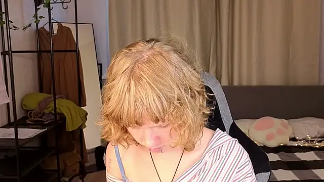 VioletDesiree webcam