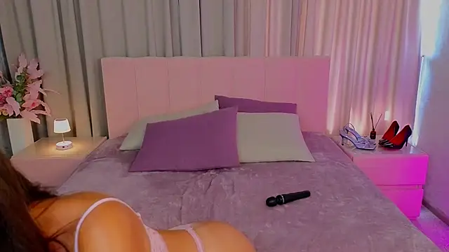 Ariana_Petite webcam
