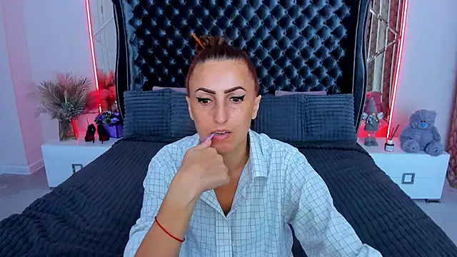 Rebecca_Diamond webcam