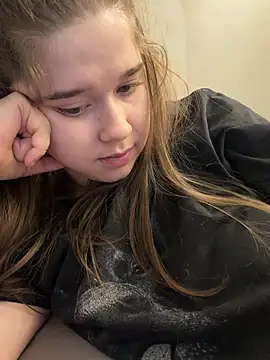 HornyGirlH webcam
