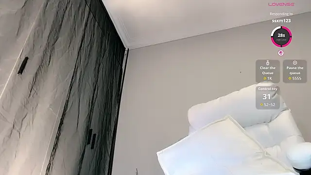 lvy-w's live cam