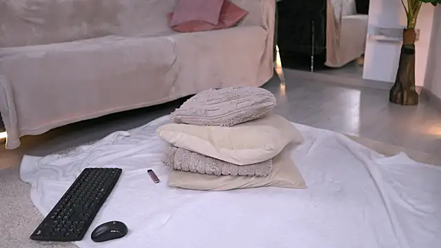 VivianeEtoile webcam