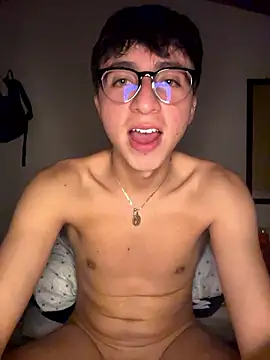 CamiRojas_boy webcam