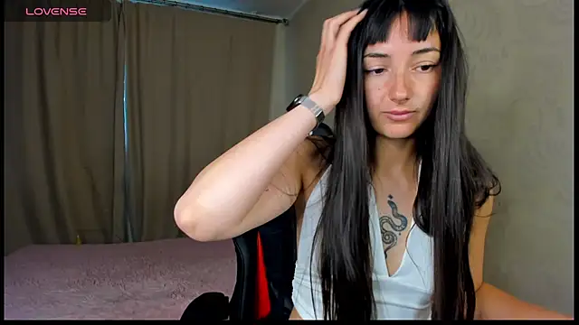 AishaGold webcam