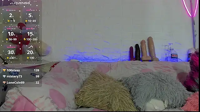 CelesteGill_ webcam