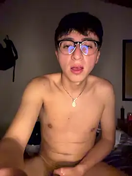 CamiRojas_boy webcam