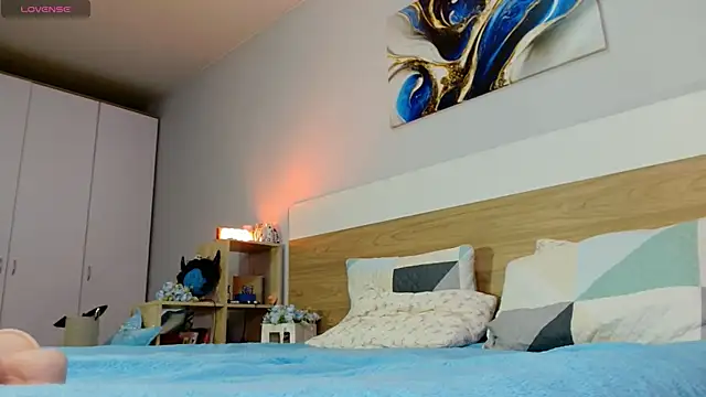 Maya_Campbell webcam