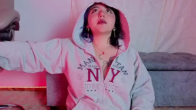 Blueberry_gothic webcam