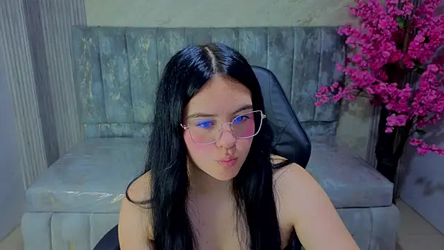 sarita_09_s live cam on StripChat