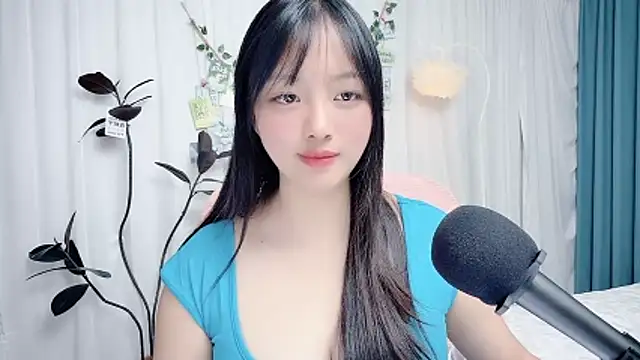 Winnie666999 webcam