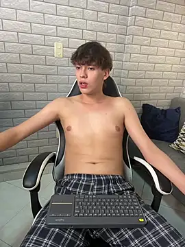 Nicola_hard webcam