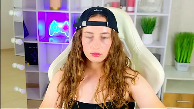 NadinnL webcam