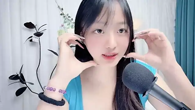 Winnie666999 webcam
