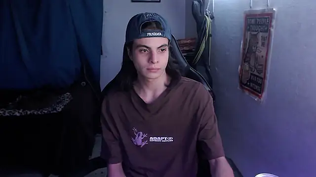 Elastic_Fantasy webcam