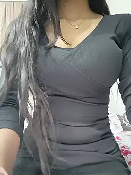Heena-curvy