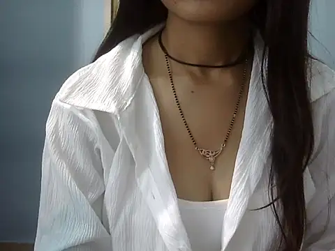 usha__004 webcam