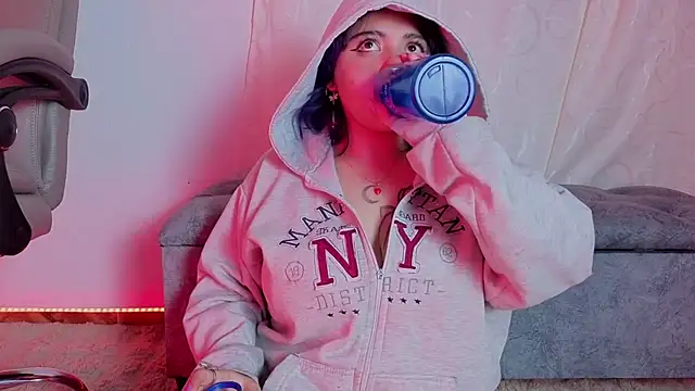 Blueberry_gothic webcam