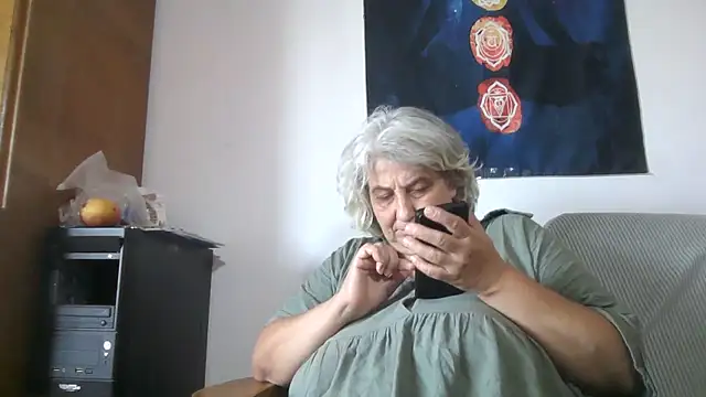 ExquisiteMature webcam