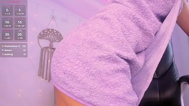 Ginni_charlotte webcam