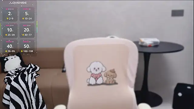 Lynne-1 webcam