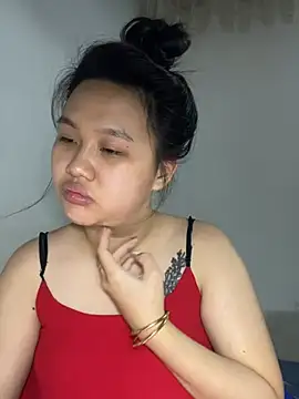 Almira6868 webcam