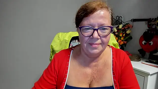 Adelewildx live cam on StripChat