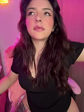 yovng___lau (F young) - Fingers my pussy