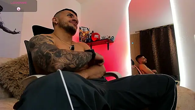 liamreigns_ - LiamReigns_'s free webcam - UK Sex Cams