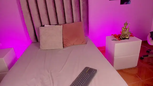 nhicolas_salazar - Nhicolas_Salazar's free webcam - UK Sex Cams