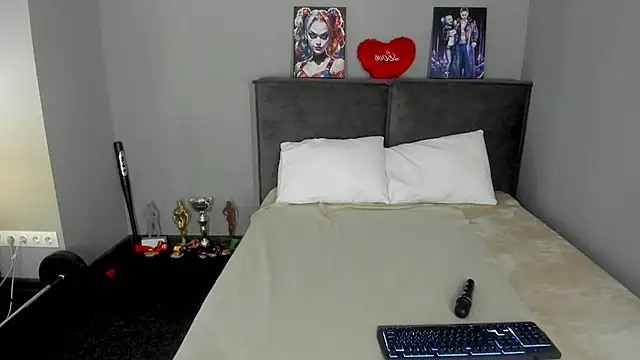 musclexxxbarbie - MuscleXXXBarbie's free webcam - UK Sex Cams