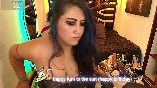 scarleth_blue webcam